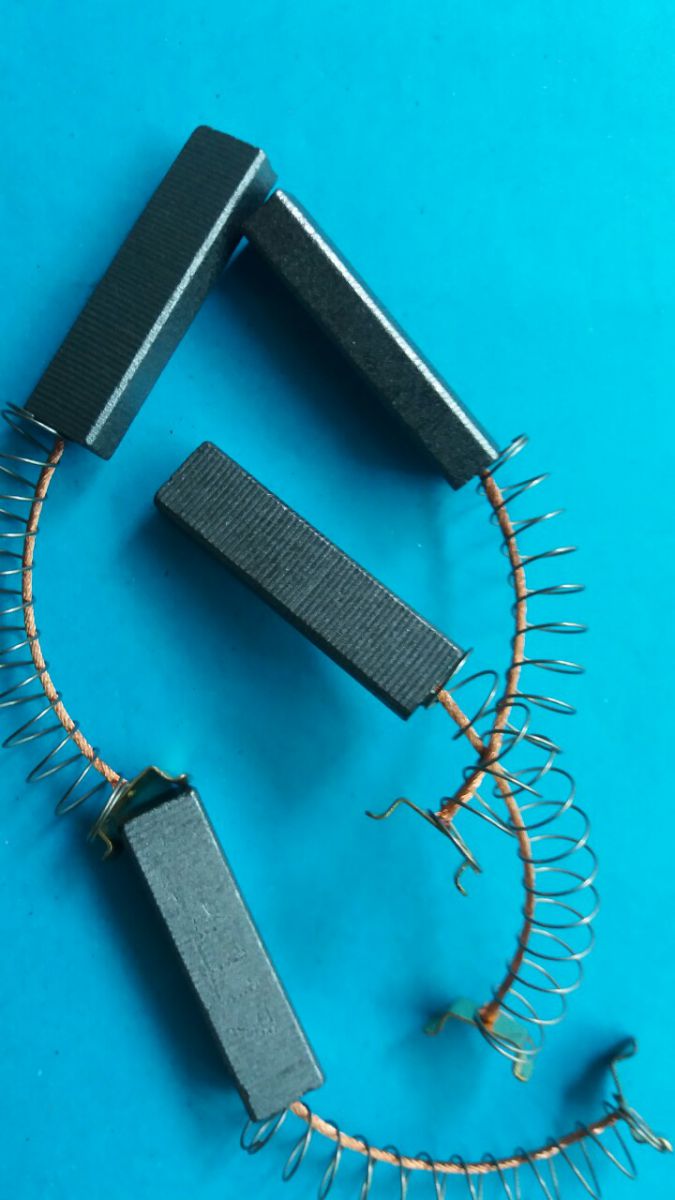 than máy cắt chỉ thừa 4117